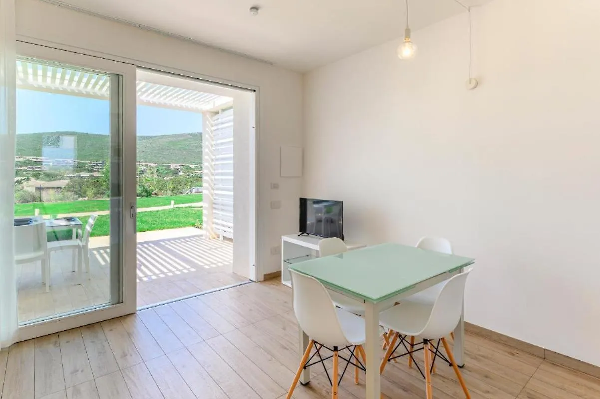 Stunning Capo Falcone Charming Apartments For 4 People スティンティーノ
