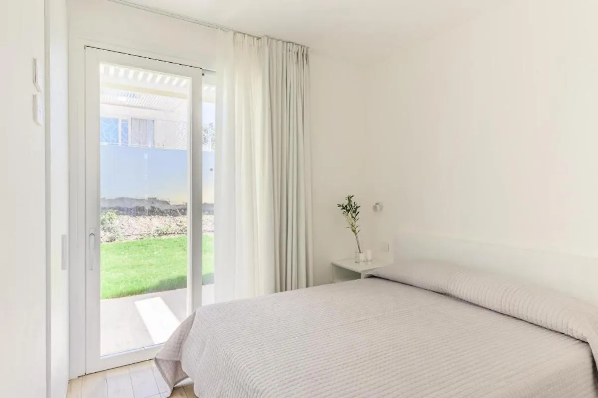 Stunning Capo Falcone Charming Apartments For 4 People スティンティーノ イタリア