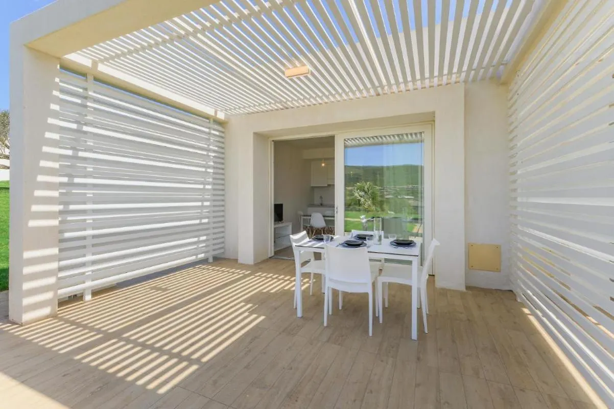 Stunning Capo Falcone Charming Apartments For 4 People スティンティーノ