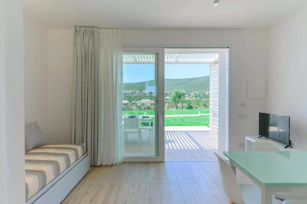 Stunning Capo Falcone Charming Apartments For 4 People スティンティーノ 0*,